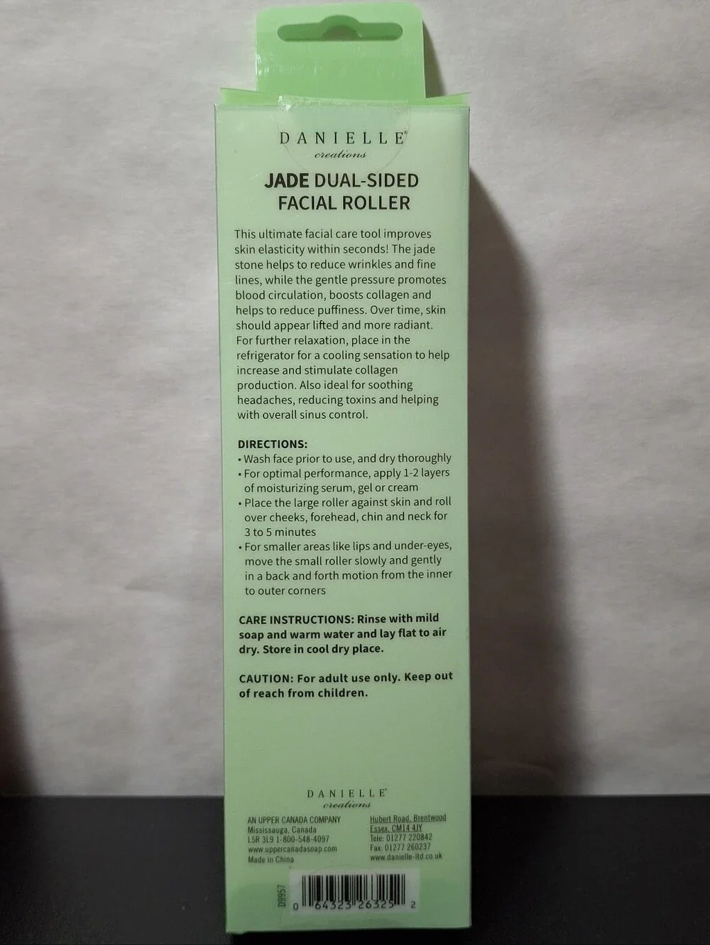 Shower Cap MasqueBAR Gold Foil Peel-Off Mask & Jade Facial Roller Set